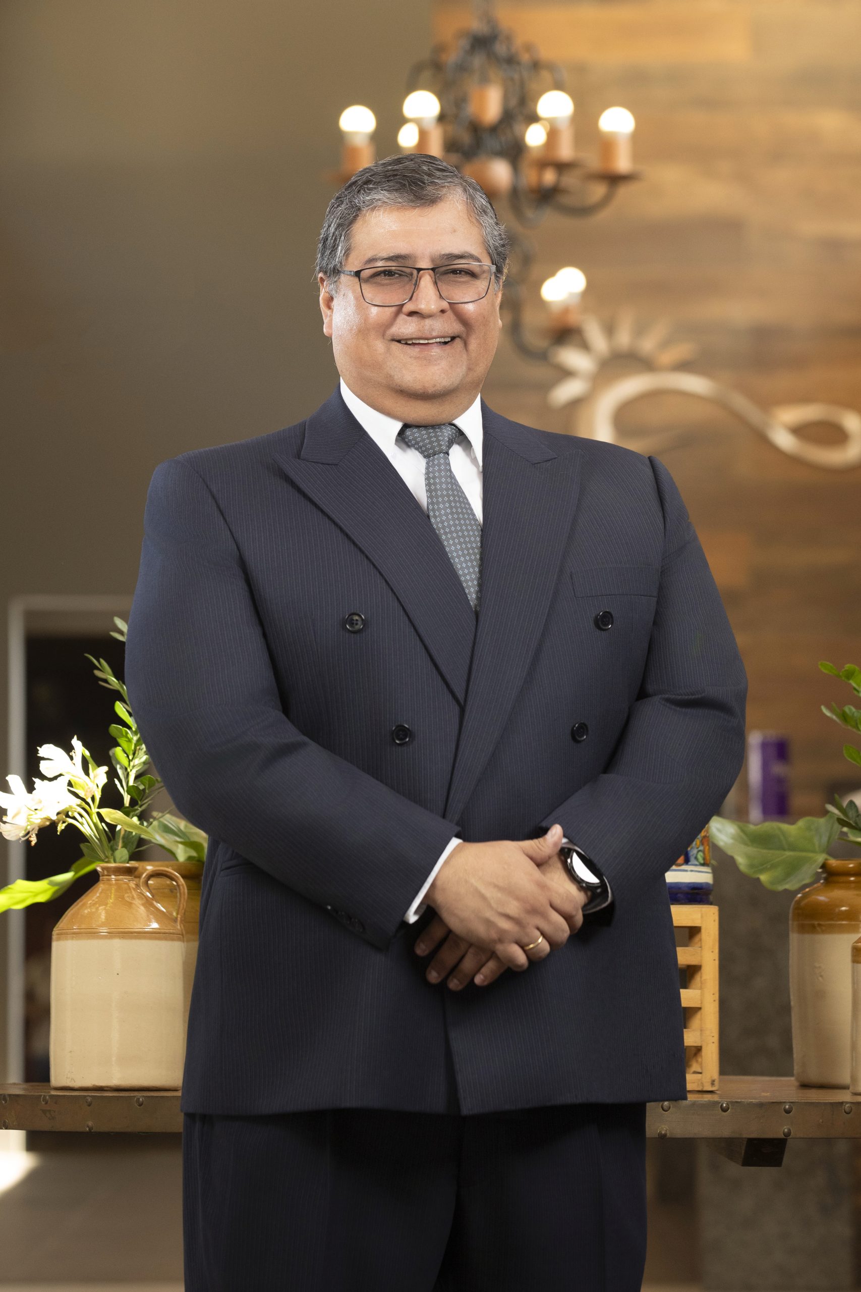 Miembros del Directorio 6 Francisco Salinas 1